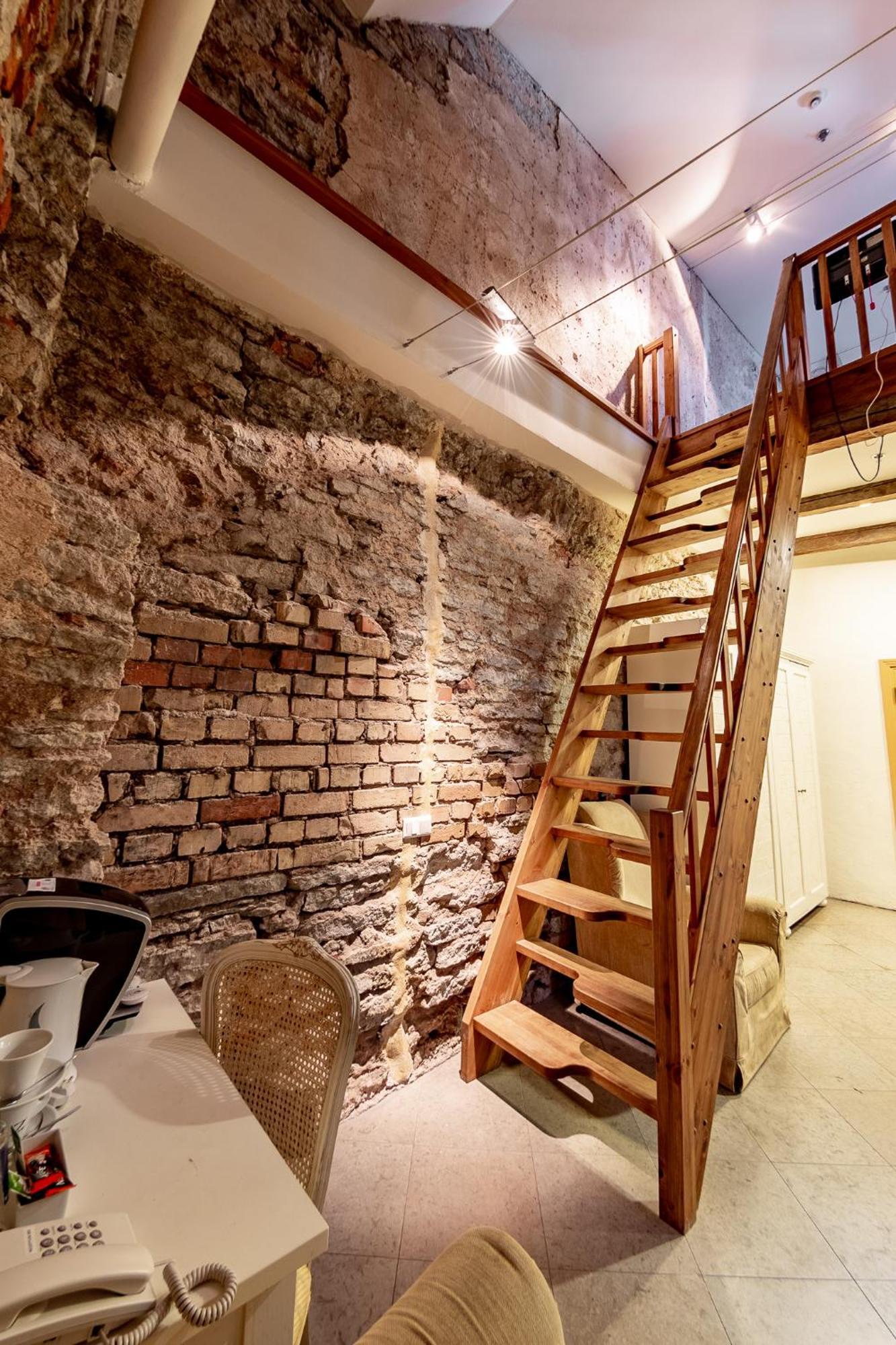 Meriton Old Town Garden Hotel Tallinn Oda fotoğraf